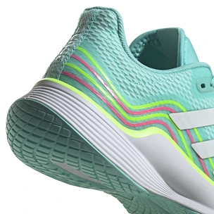 Dámská sálová obuv adidas  Novaflight Aqua  EUR 39 1/3