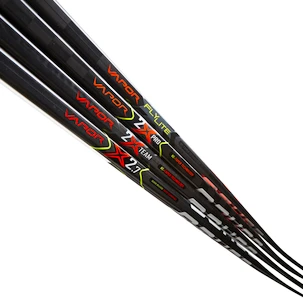 Kompozitová hokejka Bauer Vapor Flylite Intermediate P92 (Matthews) pravá ruka dole, flex 55