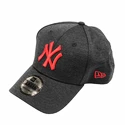 Kšiltovka New Era  9Forty Shadow Tech MLB New York Yankees Black/Red